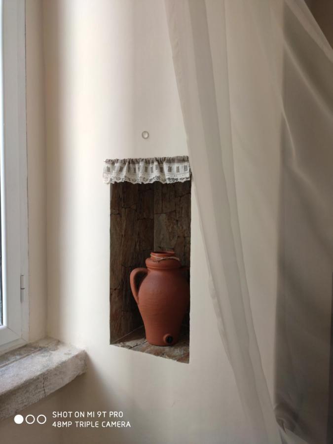 La Casa Delle Sorprese Apartment Trani Exterior foto