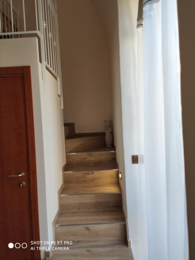 La Casa Delle Sorprese Apartment Trani Exterior foto