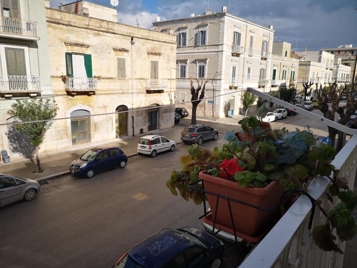 La Casa Delle Sorprese Apartment Trani Exterior foto