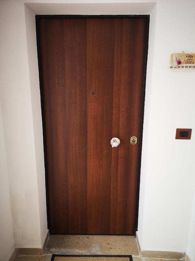 La Casa Delle Sorprese Apartment Trani Exterior foto